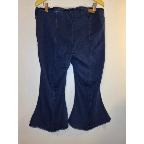 JUDY BLUE Super Flare Fit Denim Capri Jeans Plus Sz 14W Festival Bohemian Hippie - Picture 2 of 9
